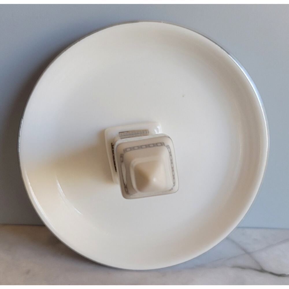 Kohls Big Ben Ring Holder Trinket Dish 3-1/2" by 4" Iconic British Clock Tower - Picture 6 of 8